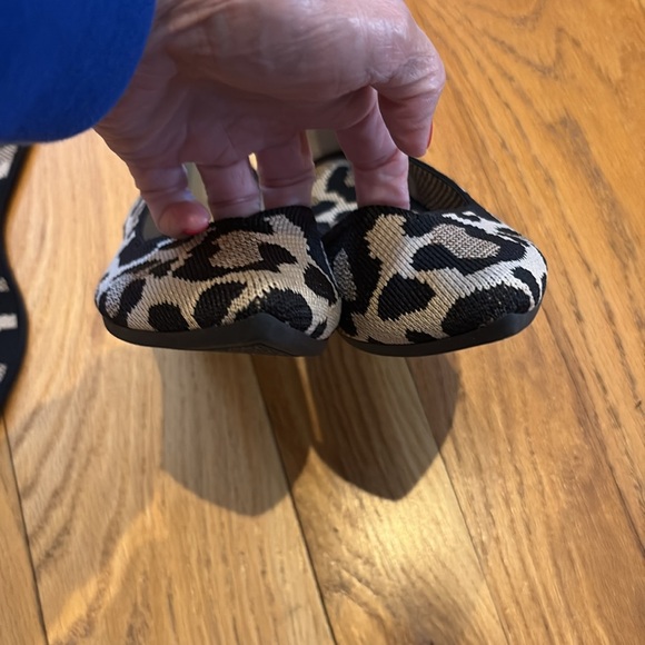 • Rothy’s • - Picture 4 of 7